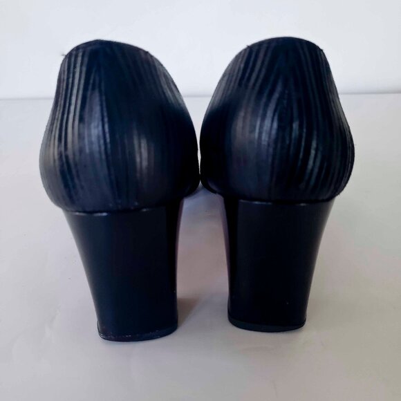 Salvatore Ferragamo BLK Illusion Stripe Fabric Patent Leather Captoe Pumps 7.5B - Picture 3 of 6